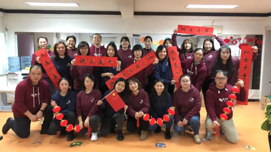 妇源汇团队成员合影.jpg 妇源汇团队成员合影.jpg